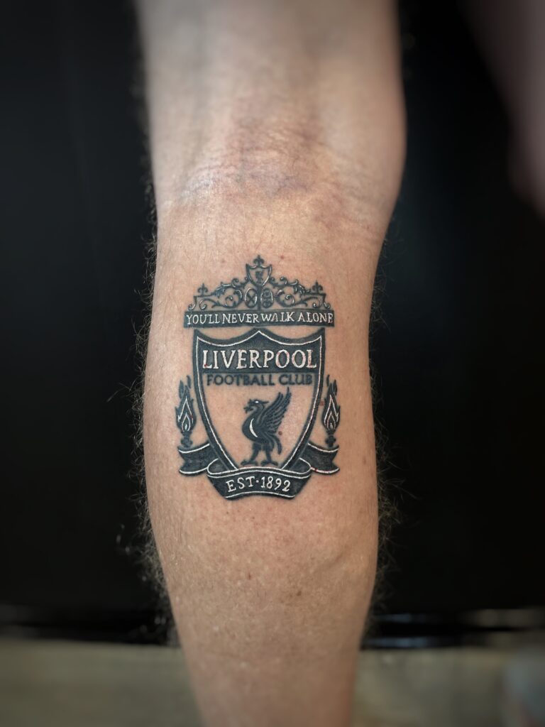 tau-stavanger-jørpeland-Liverpooltattoo-liverpool-logo-tatovering